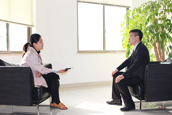 第一槍網CEO楊志軍接受南昌廣播電視臺《新聞說報》欄目訪問 title=